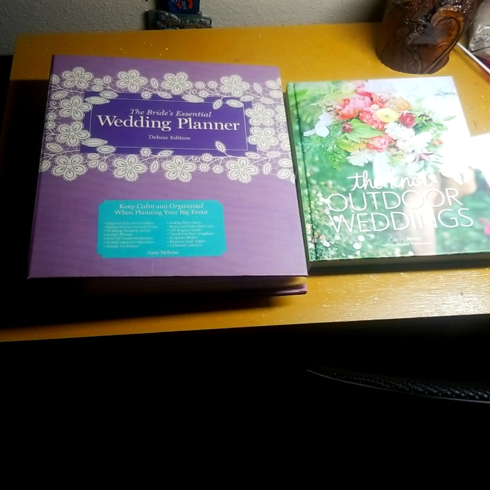 Wedding planner + the knot outdoor weddings book